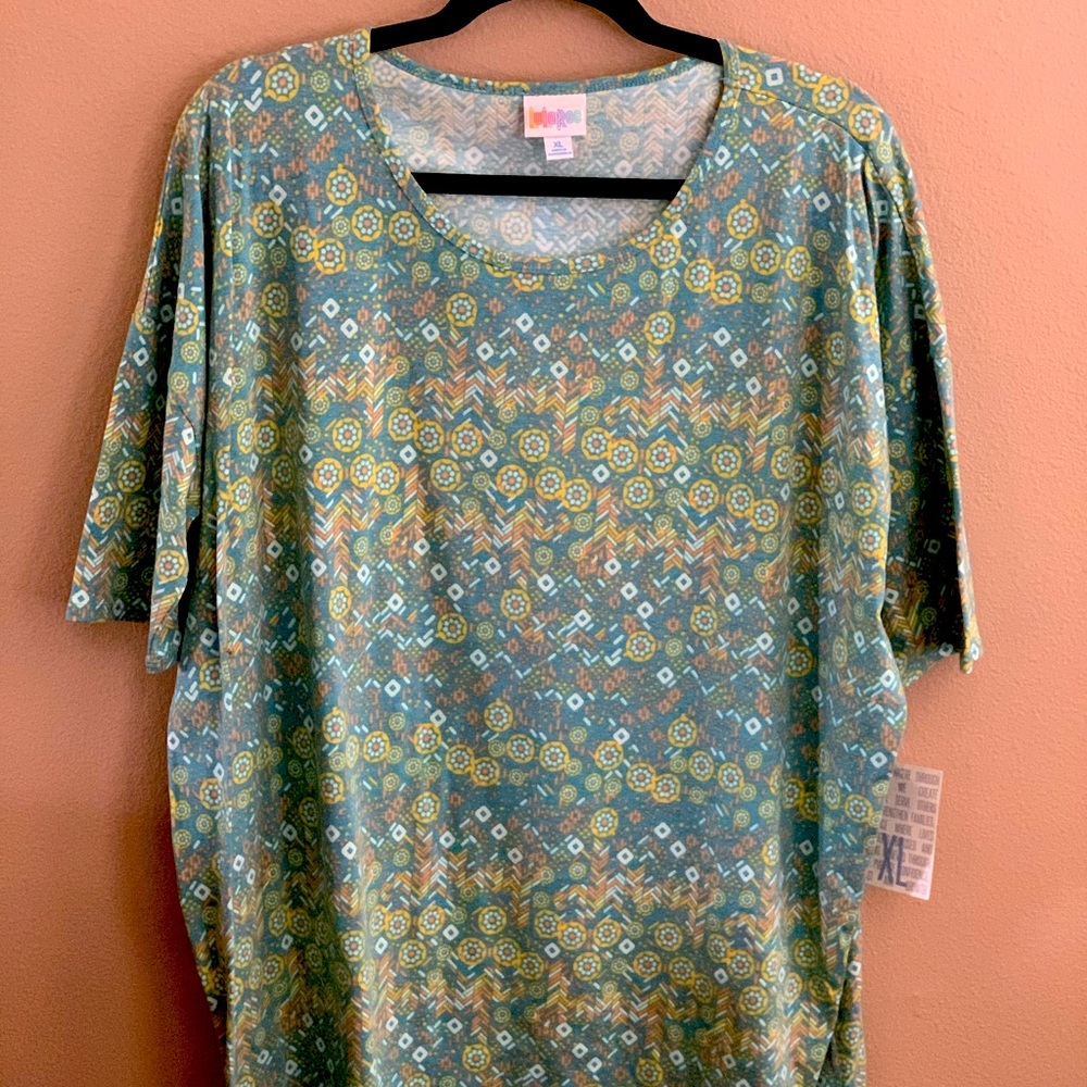 LulaRoe Irma top